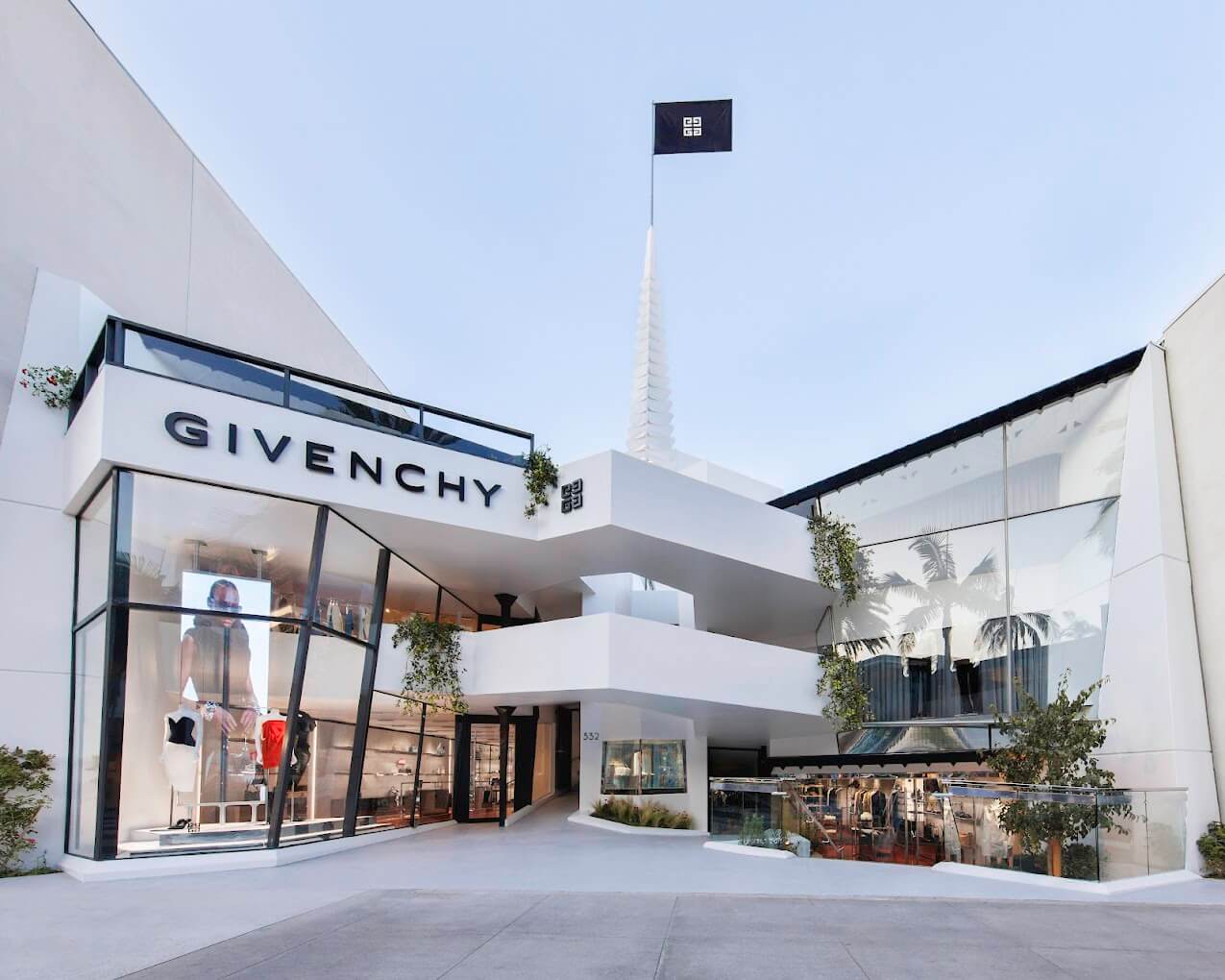 Givenchy Rodeo Drive, project image 2