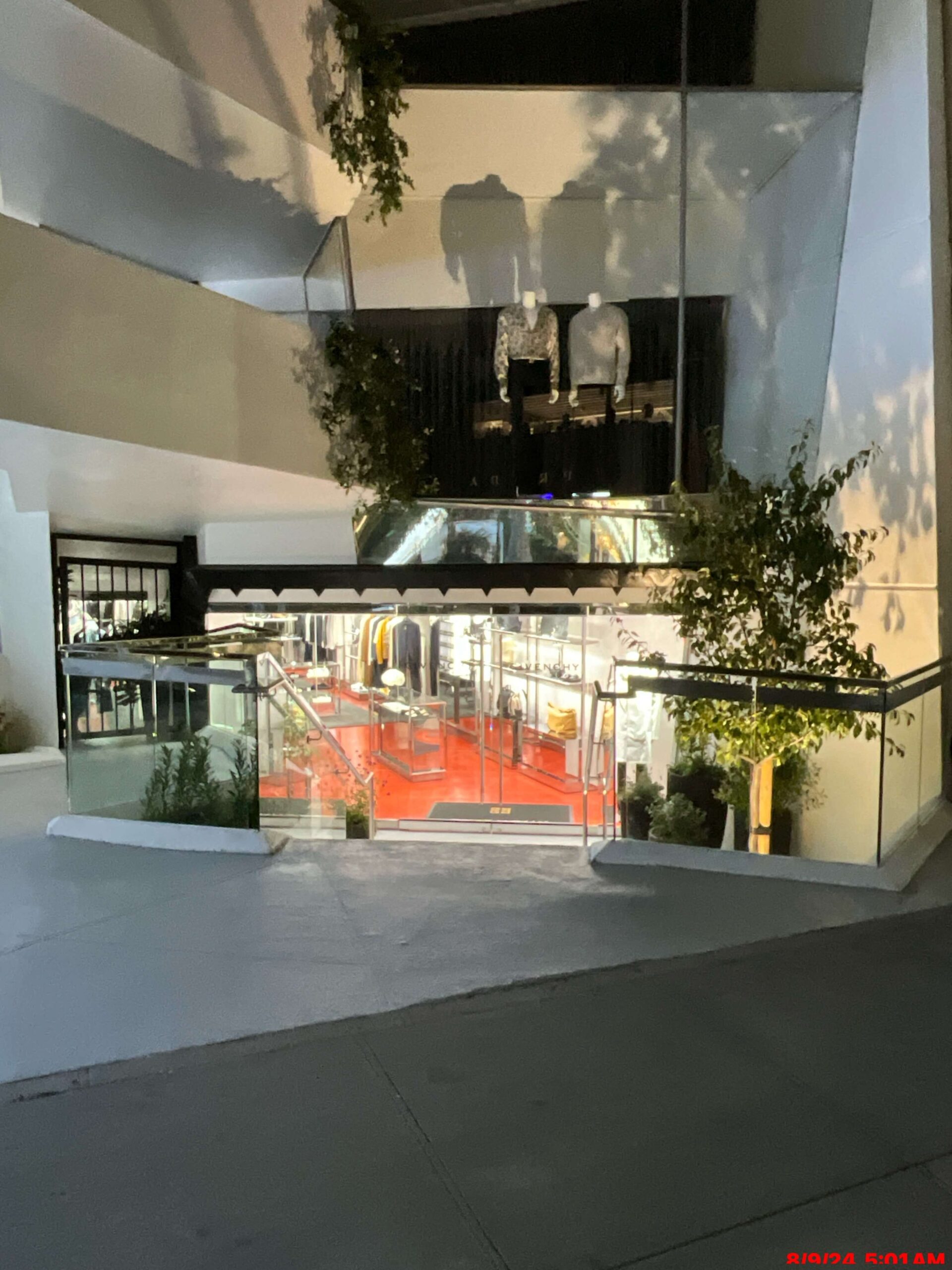Givenchy Rodeo Drive, project image 7