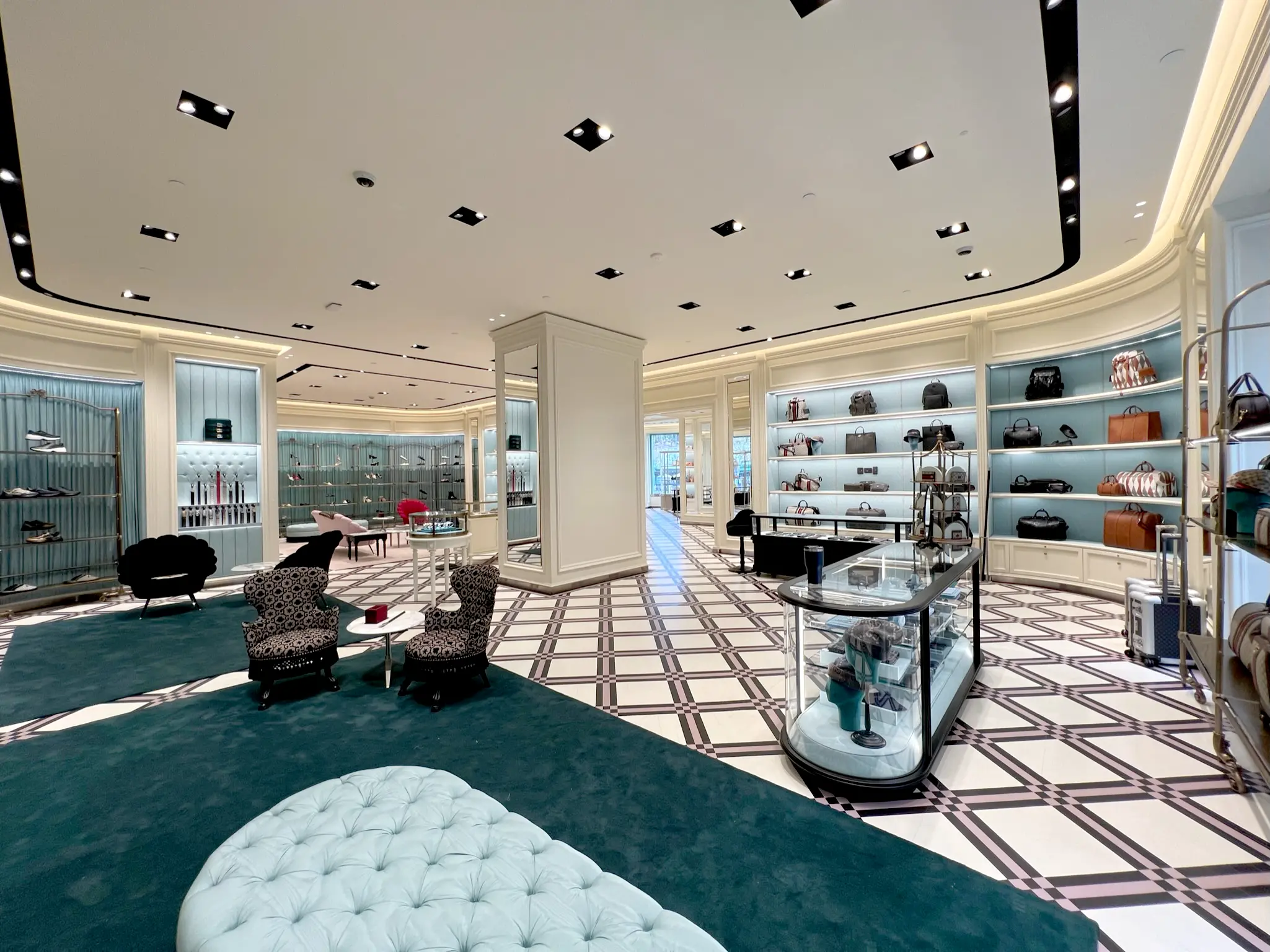 Gucci Glendale, project image 2