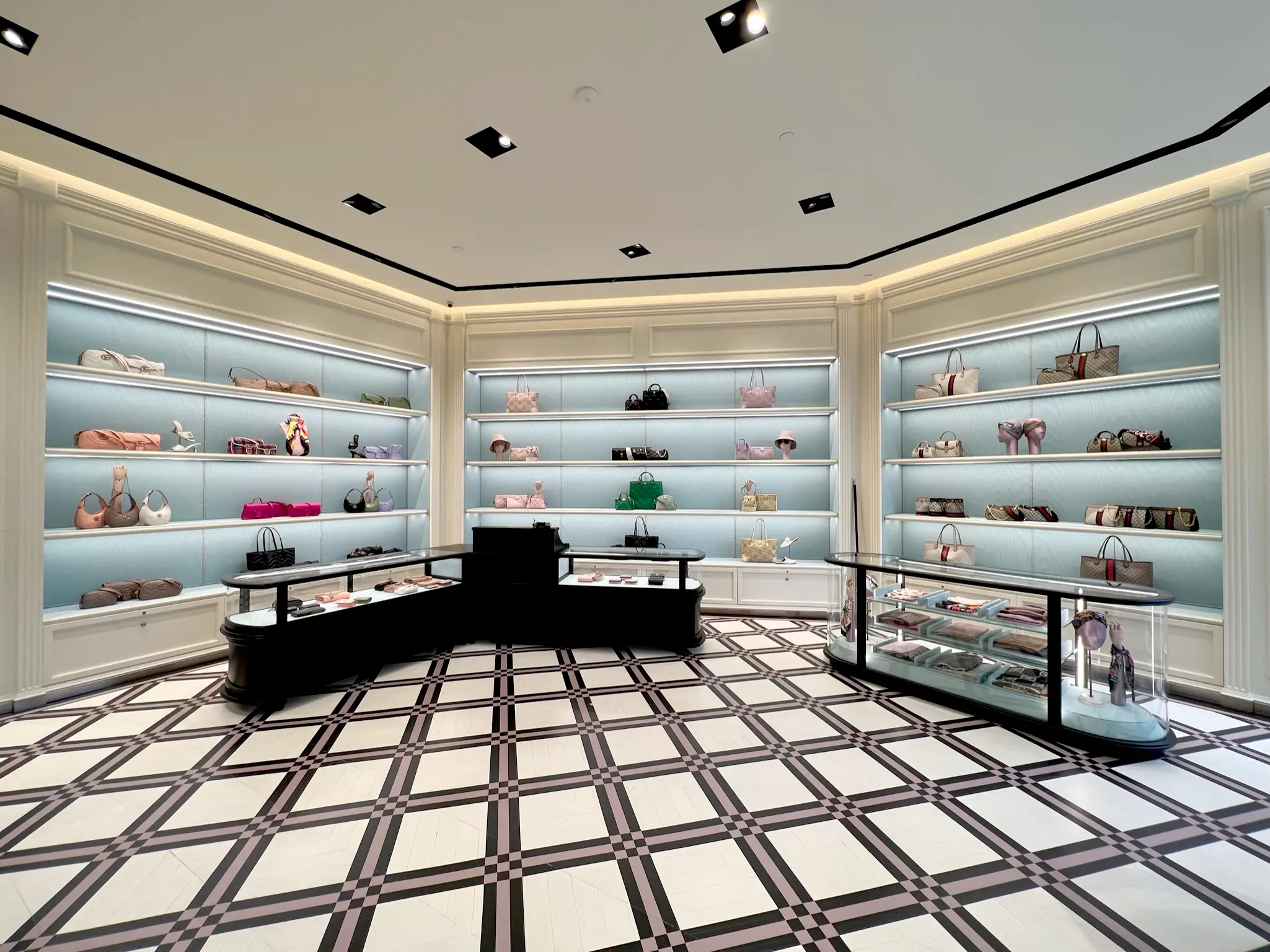 Gucci Glendale, project image 3