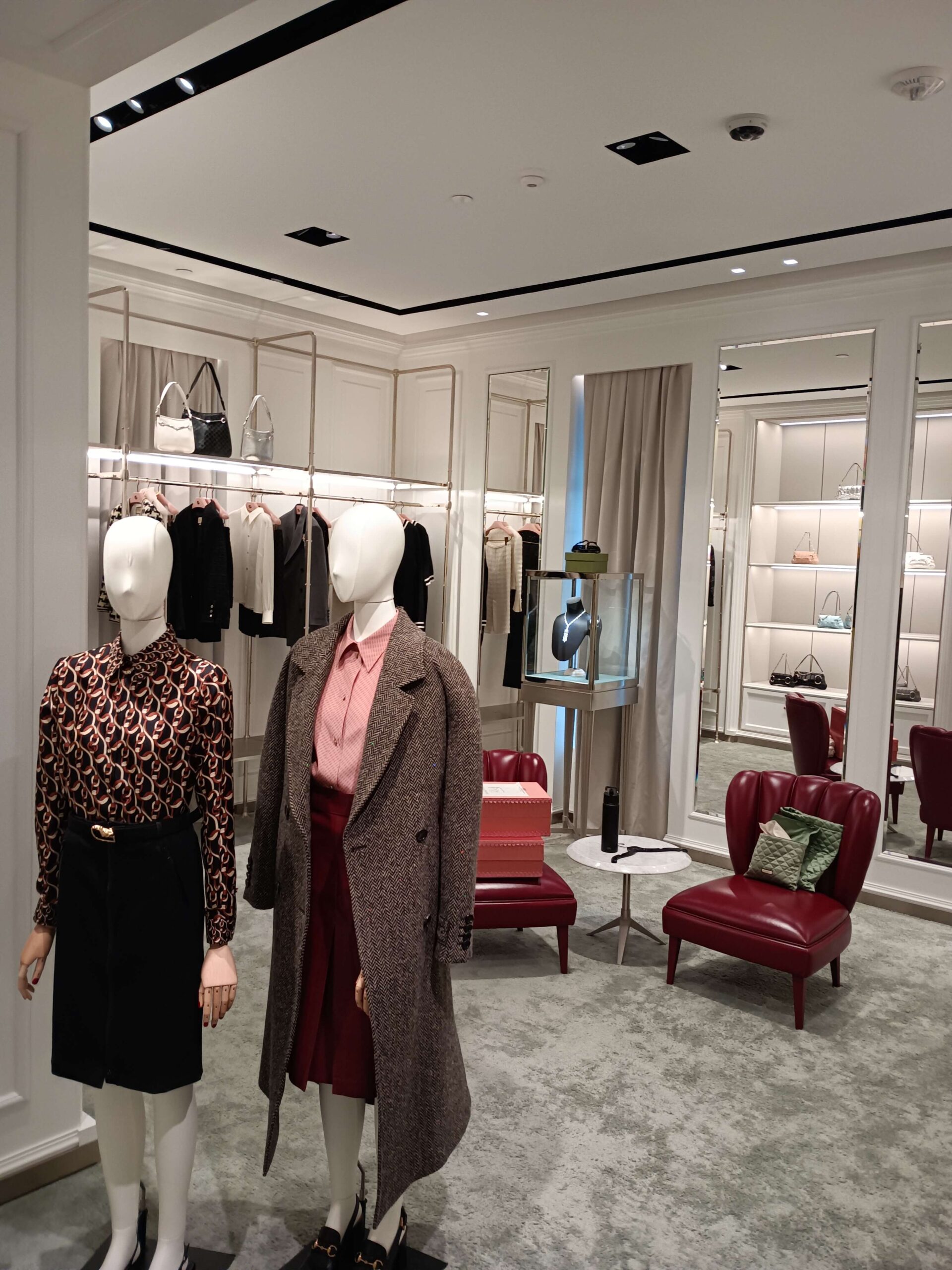 Gucci Saks Beverly Hills, project image 6