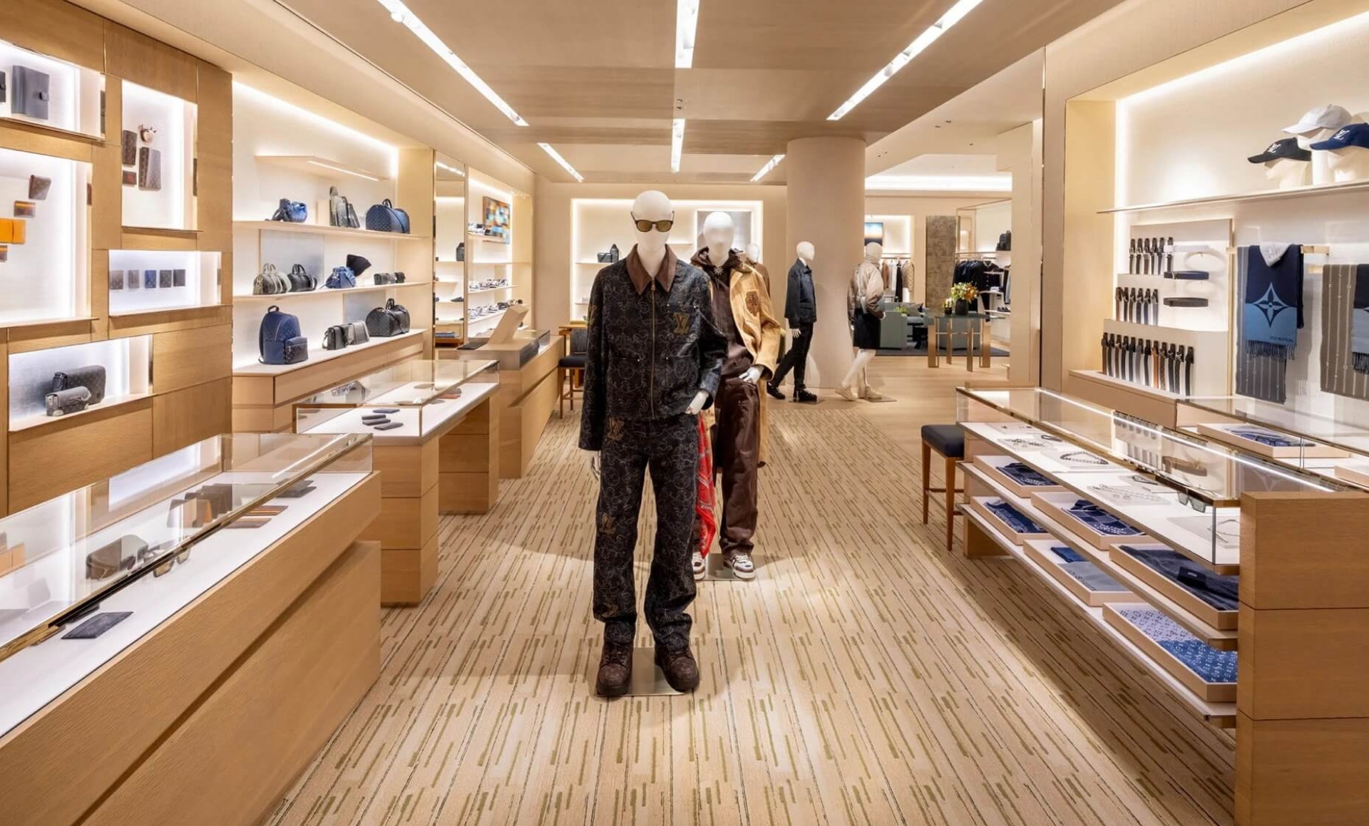 Louis Vuitton boutique in Glendale