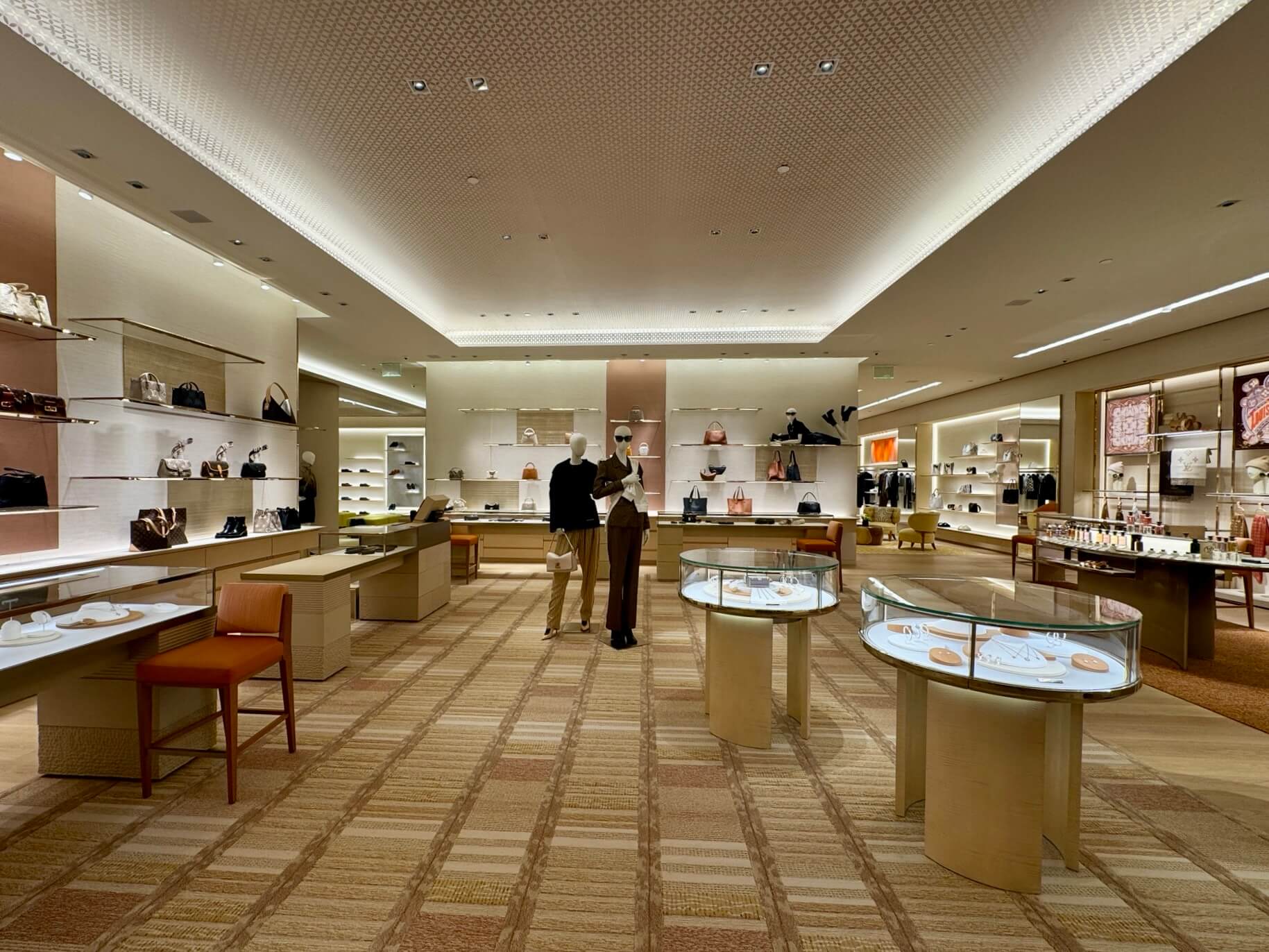 Louis Vuitton Glendale, project image 1
