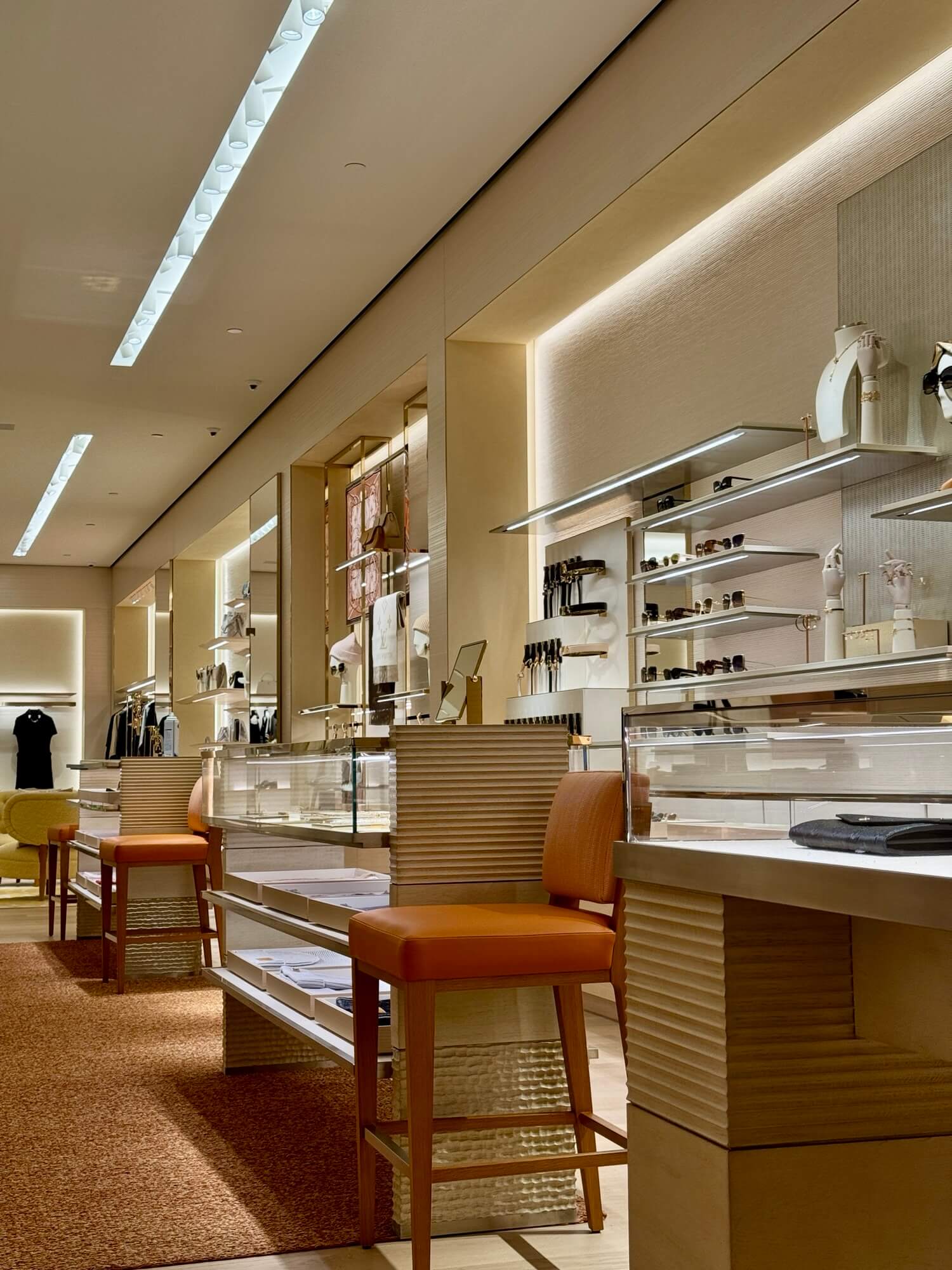Louis Vuitton Glendale, project image 6