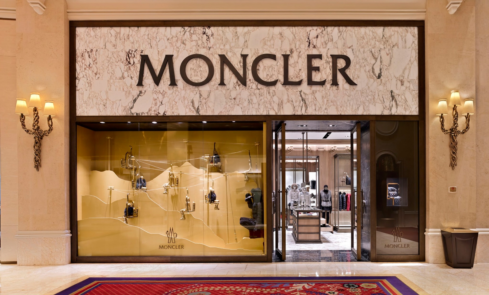 Moncler Wynn, project image 1