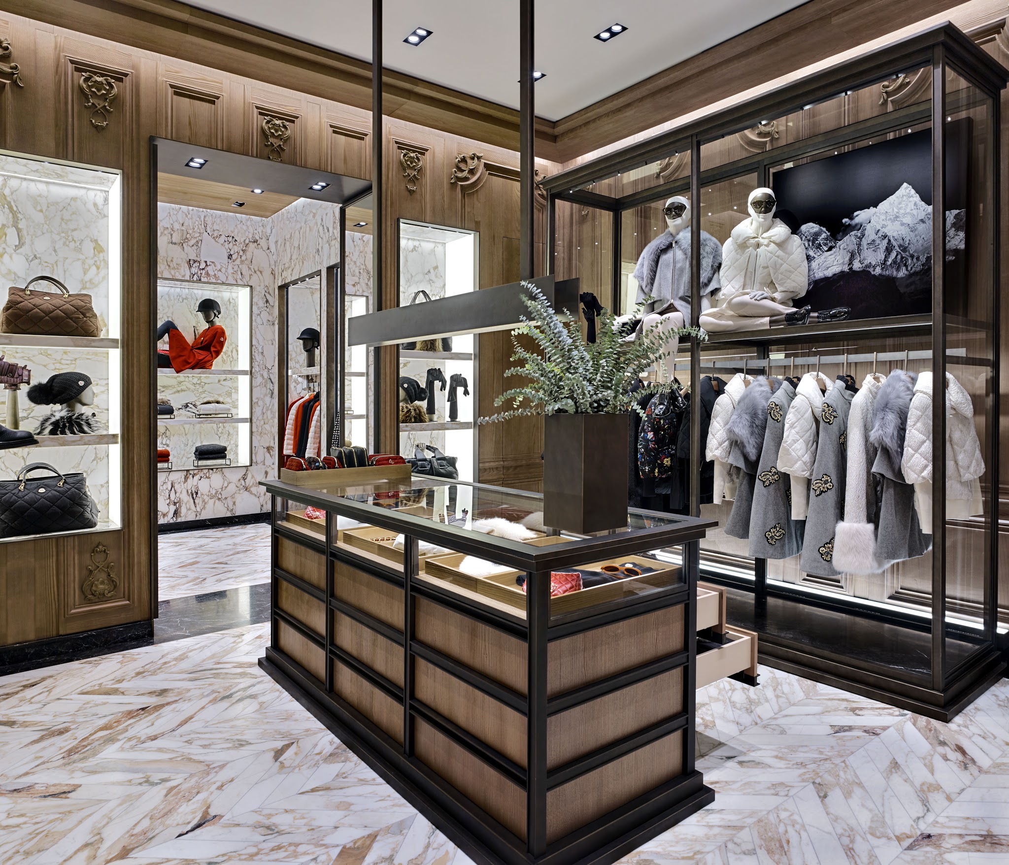Moncler Wynn, project image 4