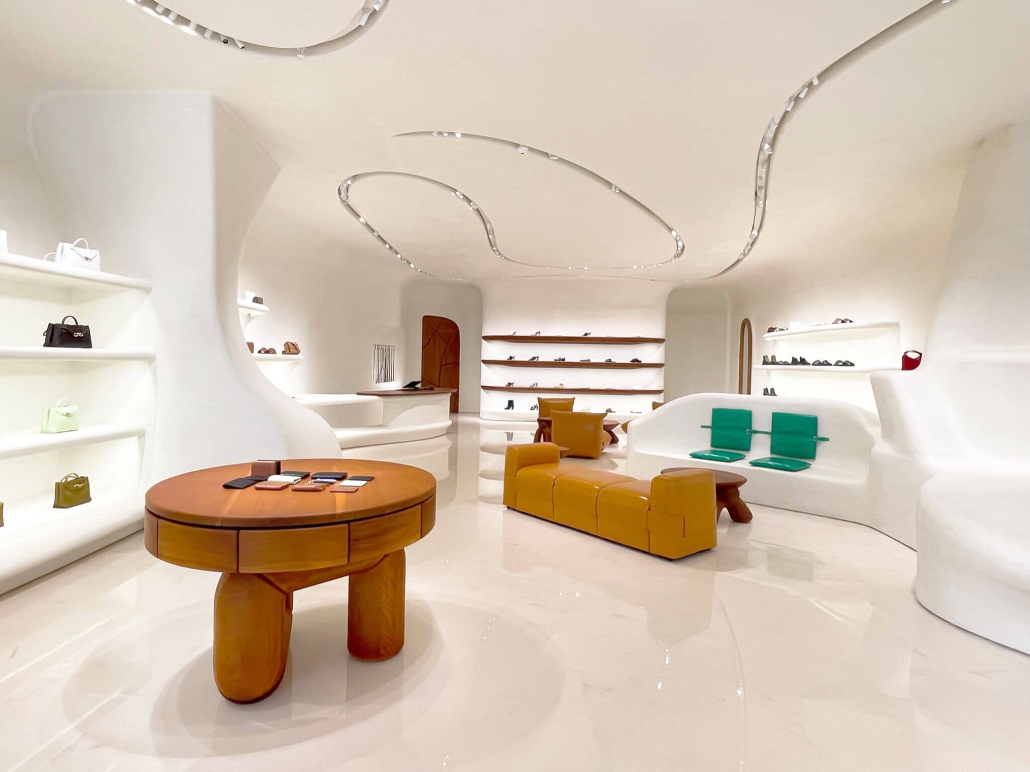Bottega Veneta San Diego, project image 3