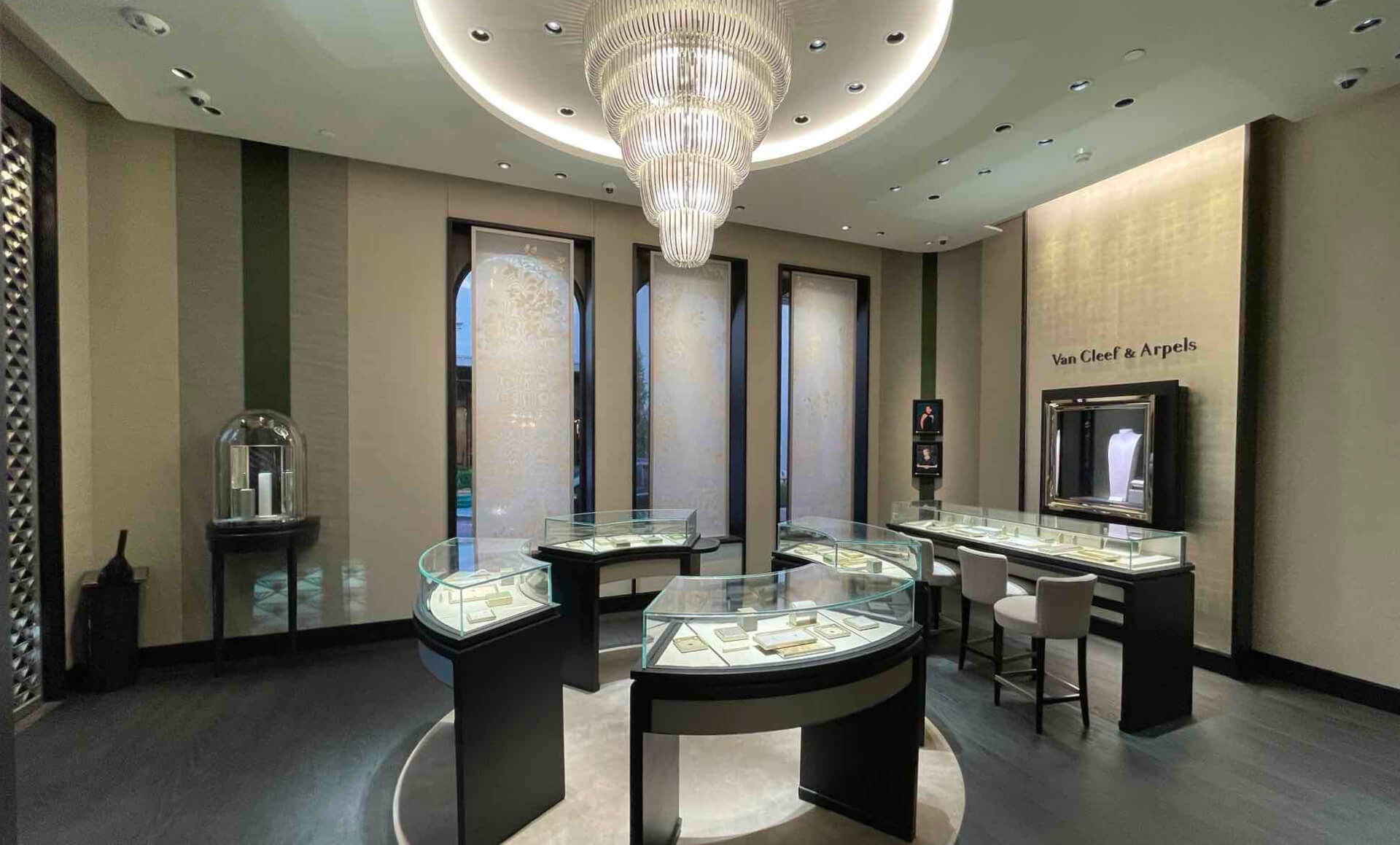 Van Cleef boutique in Dallas
